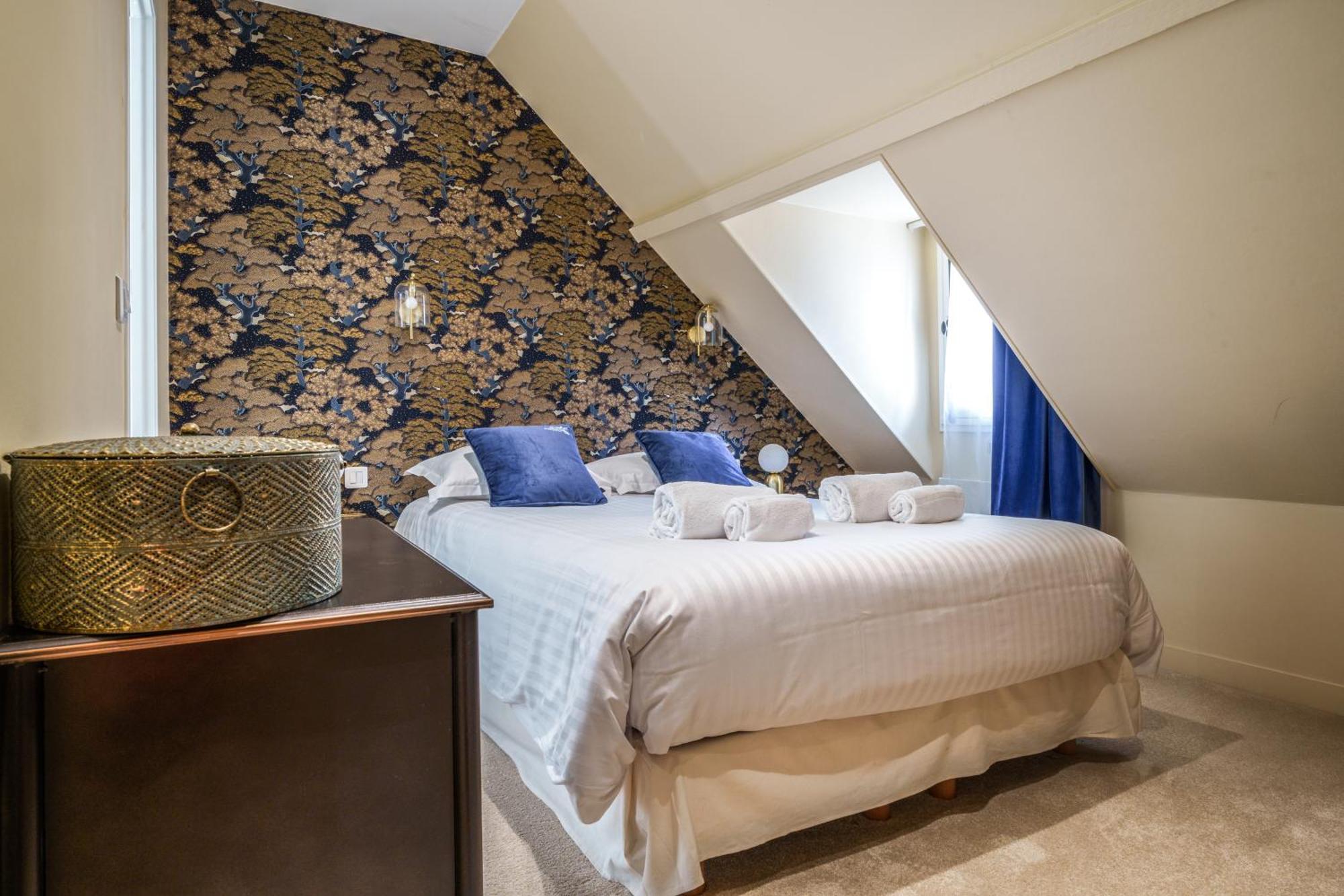 The Originals Boutique, Hotel Le George , Loches Exteriör bild