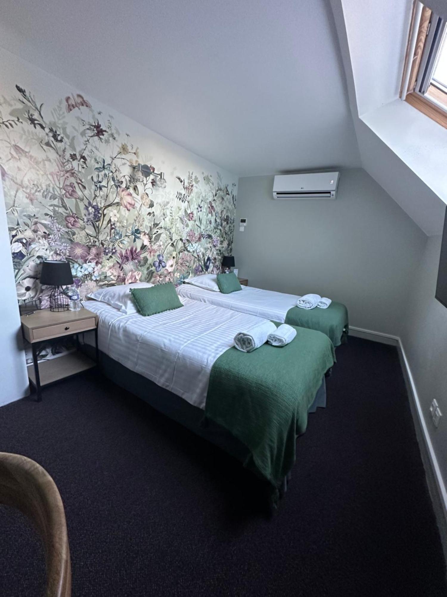 The Originals Boutique, Hotel Le George , Loches Exteriör bild
